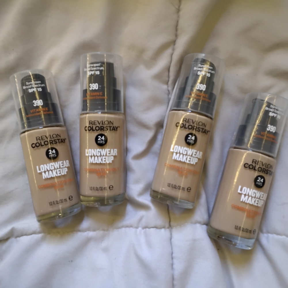 Revlon ColorStay Longwear Makeup - Rich M